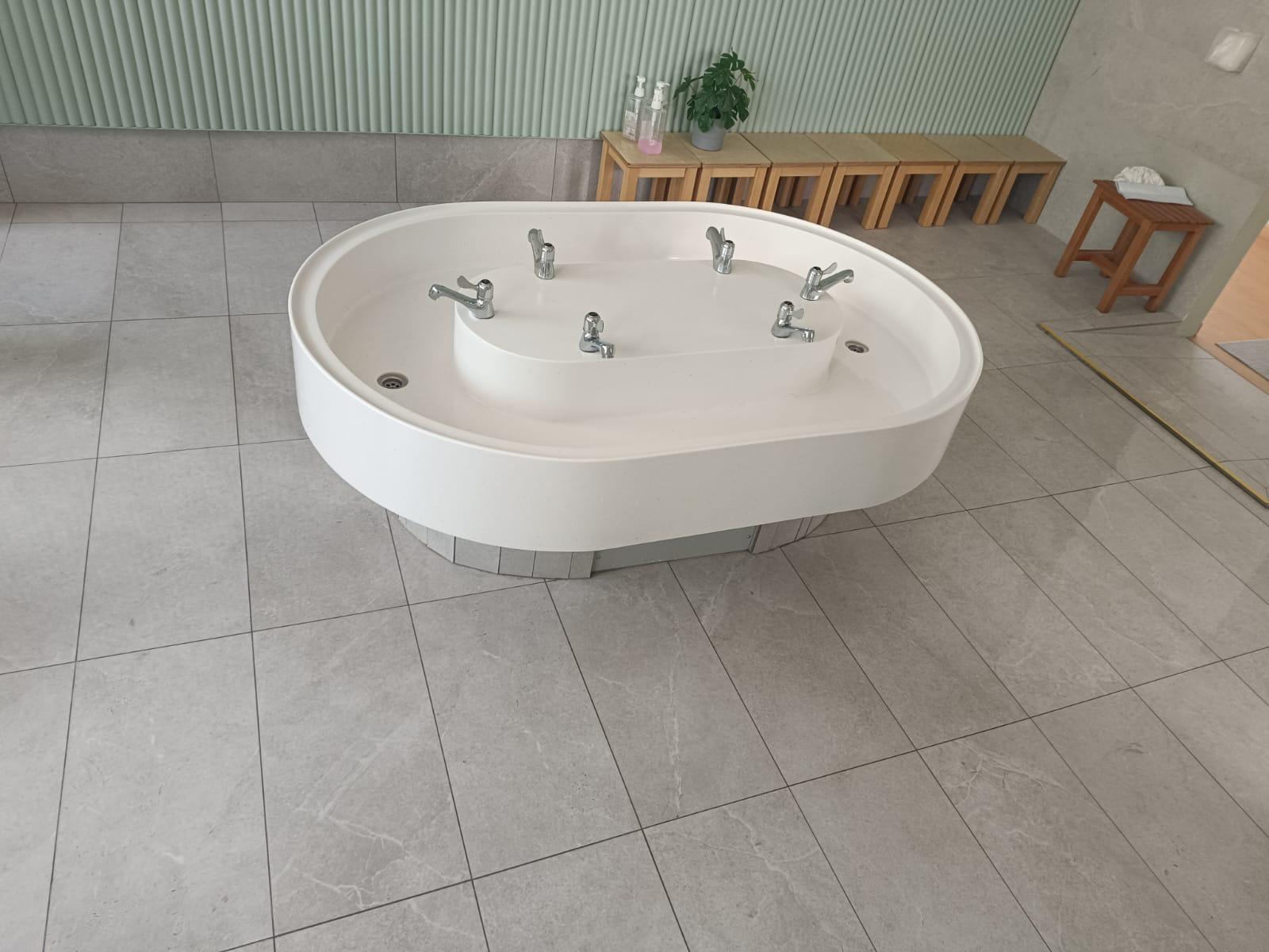 8fdc20ae-5c85-4126-ba1c-2659d58a39be