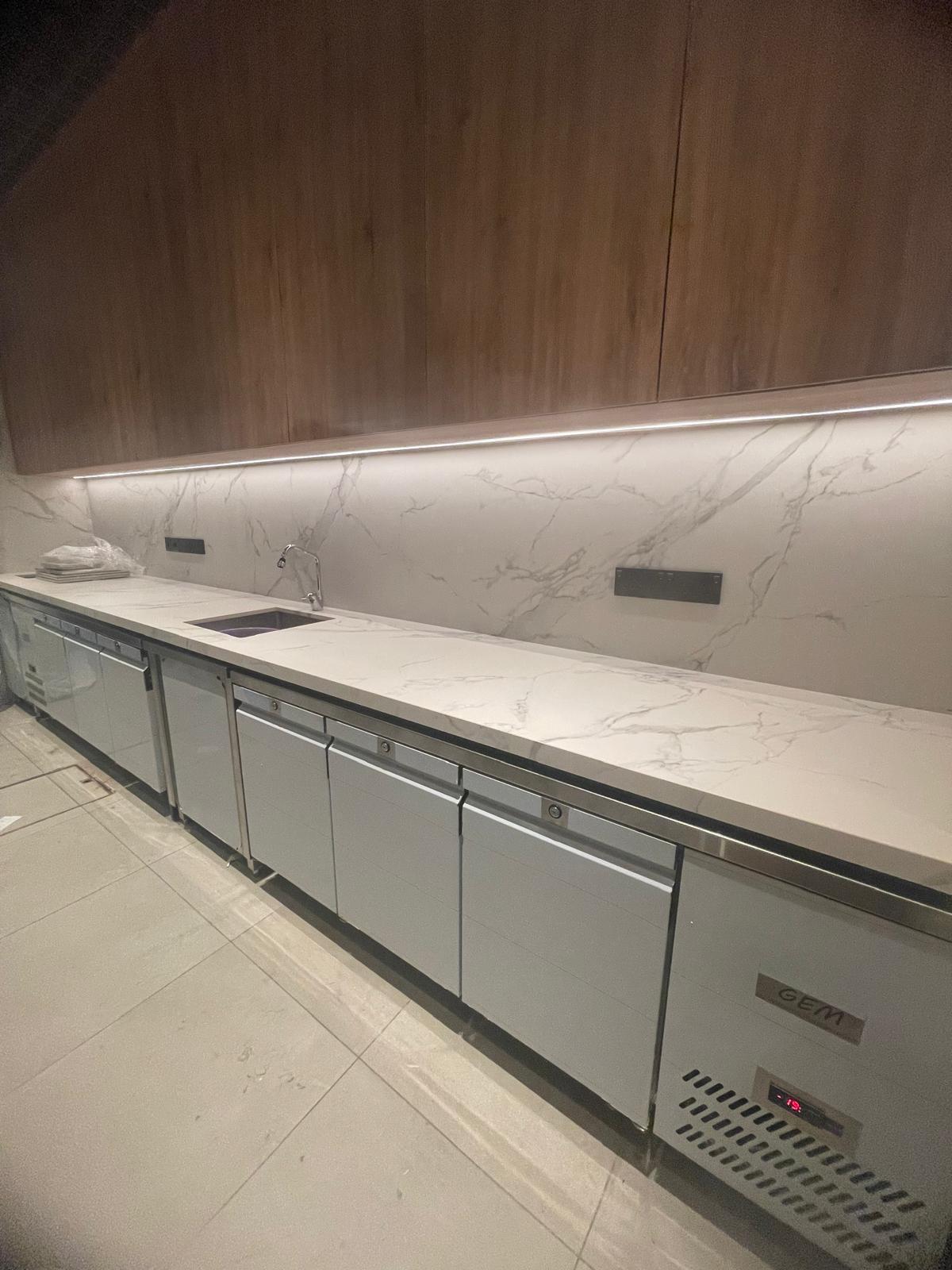 e9776ee9-13fe-4070-a770-8616f02e714c